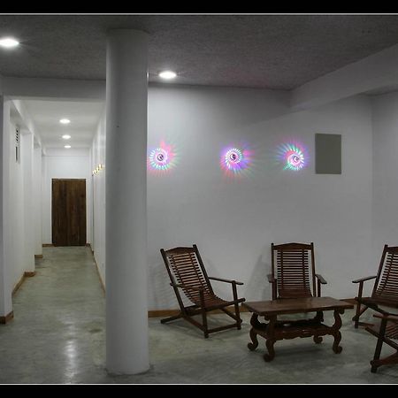 The Tenth Hotel إيلا المظهر الخارجي الصورة