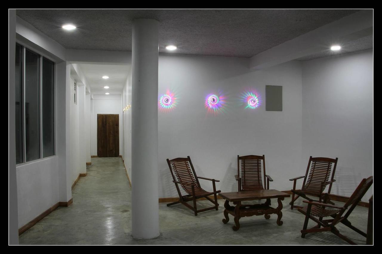 The Tenth Hotel إيلا المظهر الخارجي الصورة